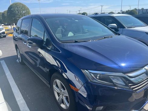 Used 2019 Honda Odyssey EX-L image 3