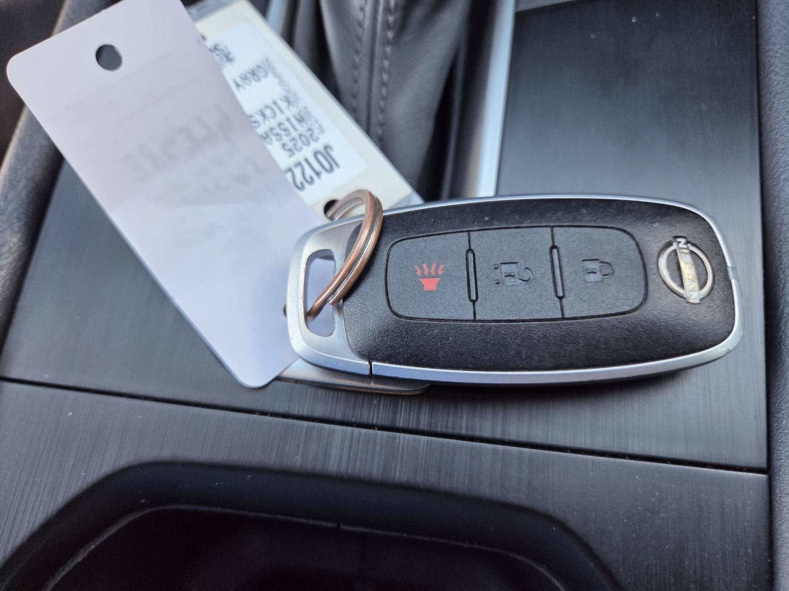 Used 2025 Nissan Kicks SV FWD image 27