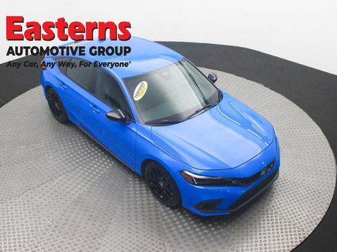 Used 2024 Honda Civic Sport image 3