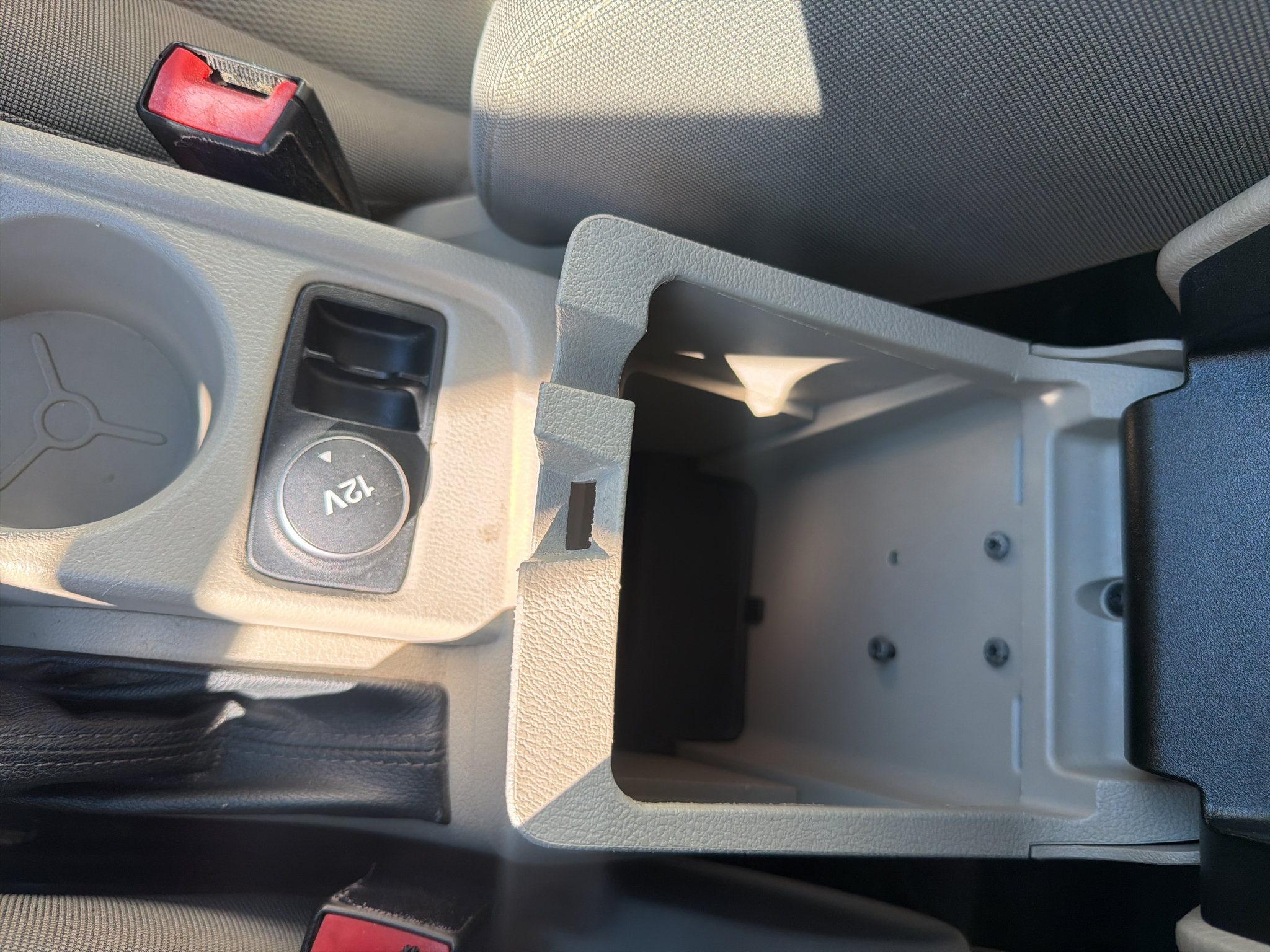 Used 2012 Ford Focus SE FWD image 28