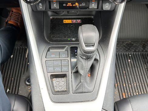 Used 2025 Toyota RAV4 XLE Premium w/ Weather Package image 17