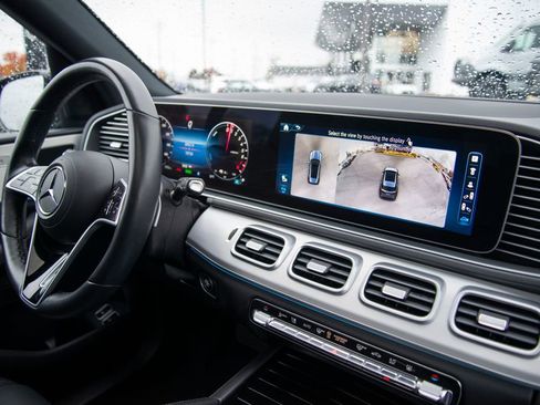 Used 2024 Mercedes-Benz GLE 450e 4MATIC image 24