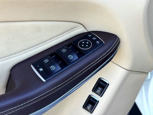 Used 2019 Mercedes-Benz GLS 550 4MATIC image 17