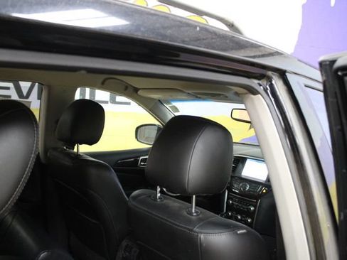 Used 2014 Nissan Pathfinder Platinum AWD/4WD image 10