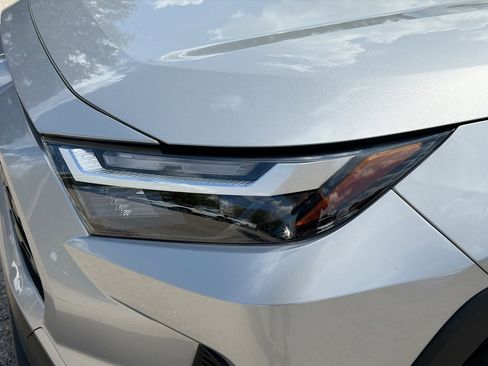 Used 2024 Toyota RAV4 XLE image 9