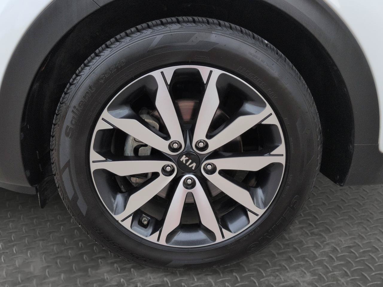 Used 2018 Kia Sportage EX w/ EX Premium Package FWD image 30