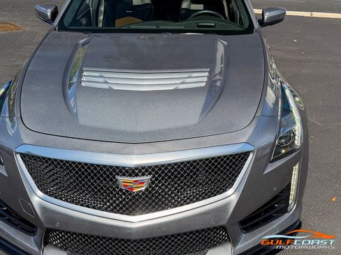 Used 2019 Cadillac CTS V w/ Luxury Package image 4
