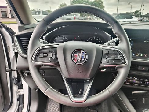 Used 2022 Buick Envision Preferred FWD image 16