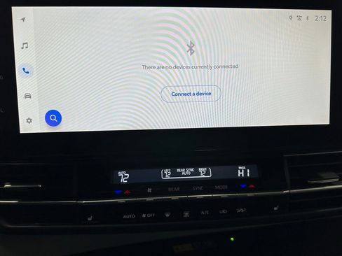 Used 2025 Toyota Sienna XLE image 29