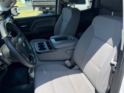 Used 2018 Chevrolet Silverado 1500 W/T w/ WT Convenience Package RWD image 9