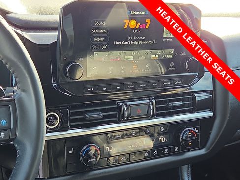 Used 2024 Nissan Pathfinder SL image 18