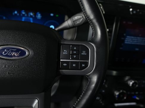 Used 2023 Ford F250 Lariat w/ Lariat Ultimate Package AWD/4WD image 18