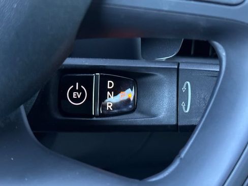 Certified 2024 Kia EV9 Light Long Range RWD image 29