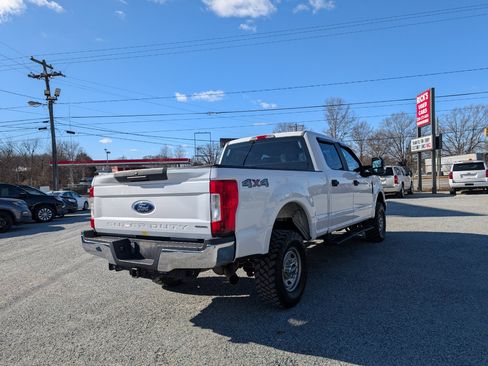 Used 2017 Ford F250 XL w/ Power Equipment Group image 7