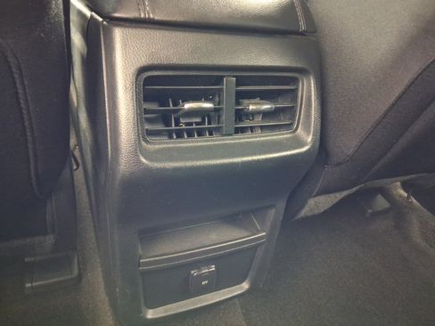 Used 2020 Ford Edge SE AWD/4WD image 25