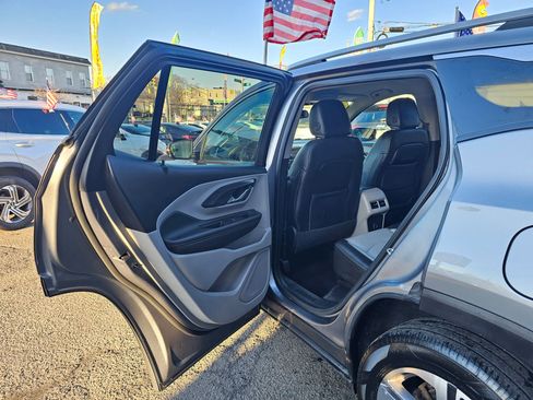 Used 2020 GMC Terrain SLT image 10