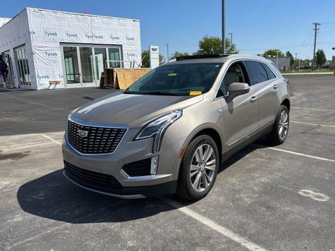 Used 2023 Cadillac XT5 Premium Luxury w/ Technology Package AWD/4WD image 1