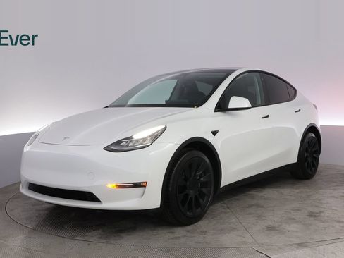 Used 2021 Tesla Model Y Long Range AWD/4WD image 2