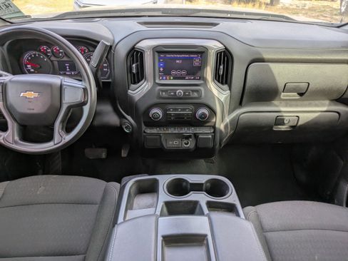 Used 2022 Chevrolet Silverado 1500 Custom image 12