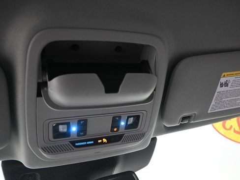 Used 2023 Ford Explorer Limited image 37