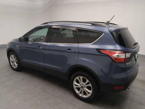 Used 2018 Ford Escape SE w/ SE Sync 3 Package AWD/4WD image 3