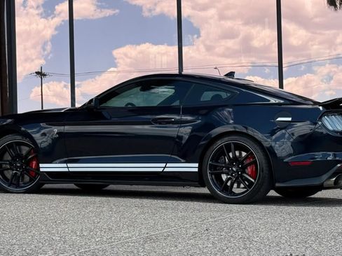 Used 2021 Ford Mustang Shelby GT500 w/ Technology Package RWD image 6