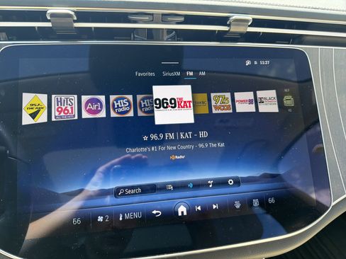 Used 2025 Mercedes-Benz E 450 4MATIC Sedan image 29