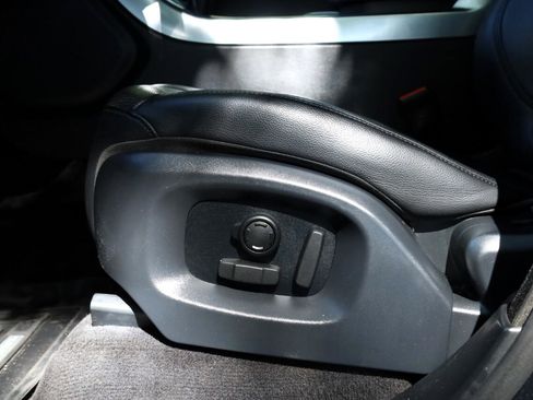 Used 2017 Land Rover Range Rover Sport SE image 25