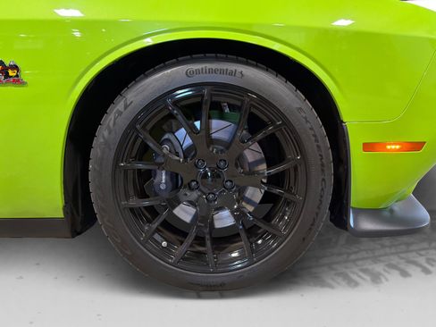 Used 2015 Dodge Challenger R/T Scat Pack RWD image 48