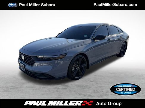 Used 2025 Honda Accord Sport image 1