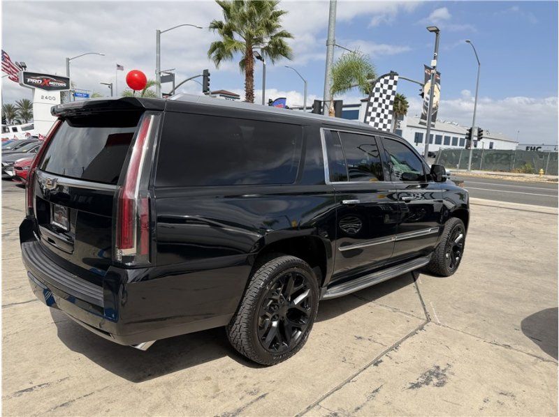 Used 2016 Cadillac Escalade ESV Luxury AWD/4WD image 14