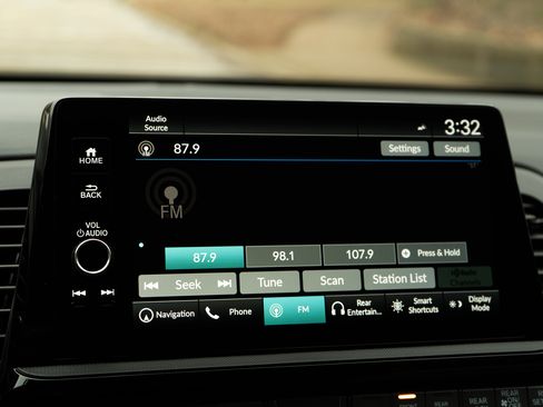 Used 2025 Honda Odyssey Elite image 31