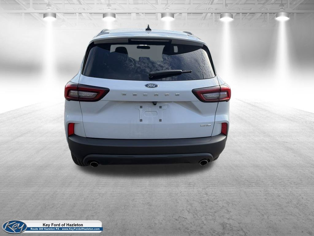 Used 2025 Ford Escape ST-Line AWD/4WD image 10