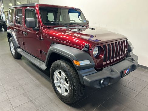 Used 2022 Jeep Wrangler Unlimited Sport AWD/4WD image 2