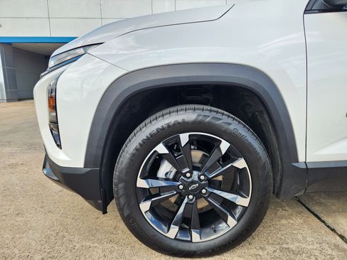 Used 2025 Chevrolet Equinox RS w/ Safety and Technology Package FWD image 9