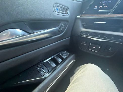 Used 2022 Cadillac Escalade Premium Luxury w/ Performance Package AWD/4WD image 14
