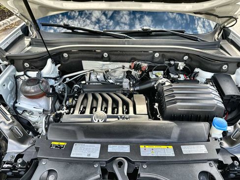 Used 2022 Volkswagen Atlas Cross Sport SEL Premium R-Line image 13