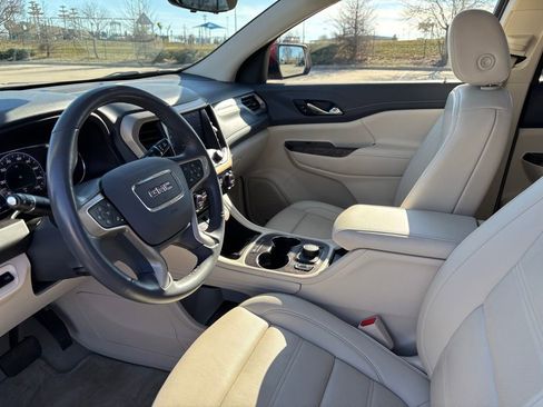 Used 2022 GMC Acadia Denali w/ Denali Technology Package image 18