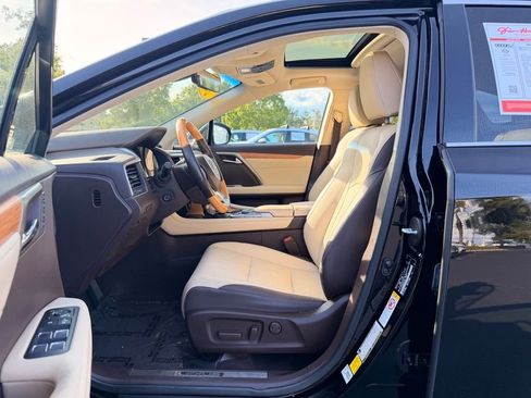 Used 2019 Lexus RX 350L FWD image 27