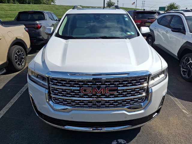 Used 2020 GMC Acadia Denali w/ Technology Package AWD/4WD image 2
