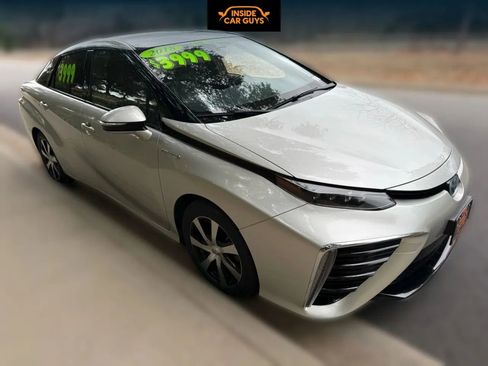 Used 2018 Toyota Mirai image 8