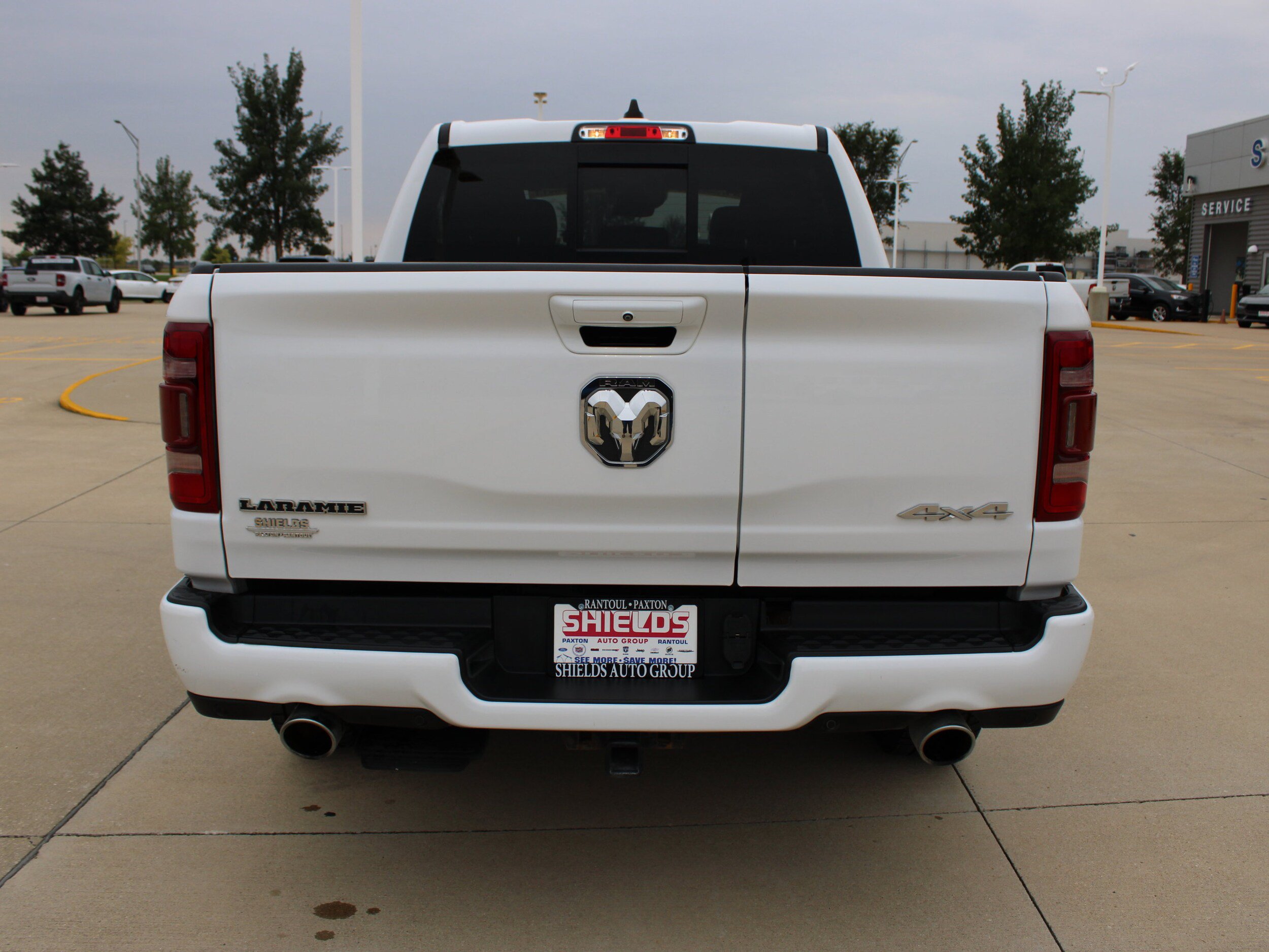 Used 2023 RAM 1500 Laramie AWD/4WD image 5