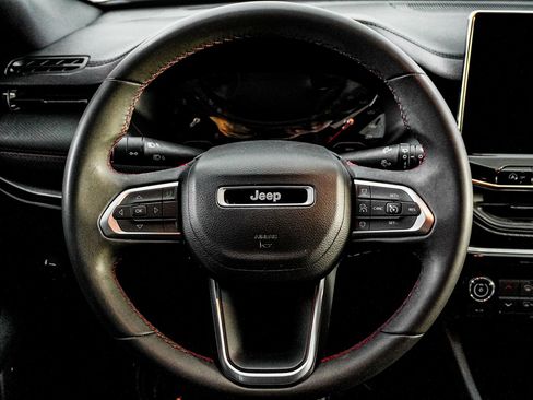 Used 2024 Jeep Compass Trailhawk image 21