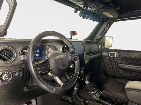 Used 2021 Jeep Gladiator Overland w/ Popular Equipment Package AWD/4WD image 45