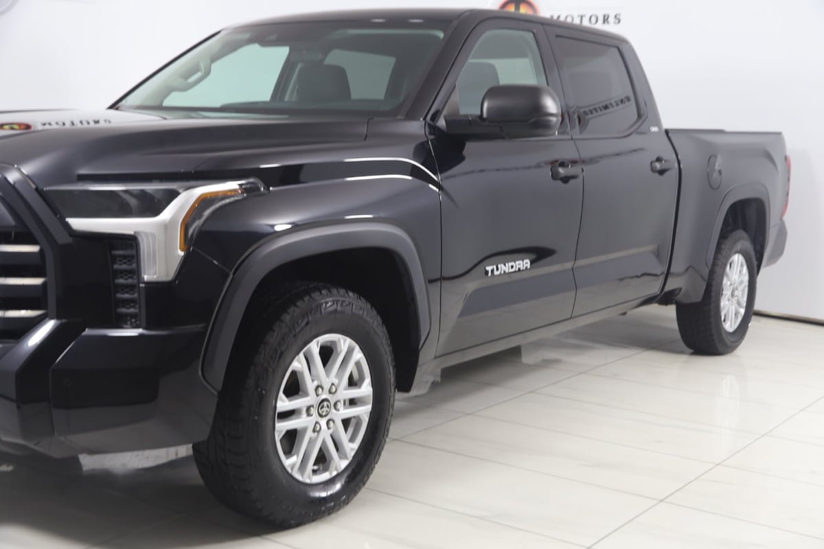 Used 2022 Toyota Tundra SR5 AWD/4WD image 44