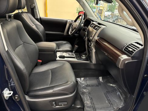 Used 2022 Toyota 4Runner Limited image 18