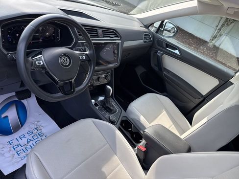 Used 2021 Volkswagen Tiguan SE AWD/4WD image 20