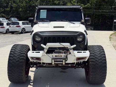 Used 2015 Jeep Wrangler Unlimited Rubicon w/ Dual Top Group AWD/4WD image 2