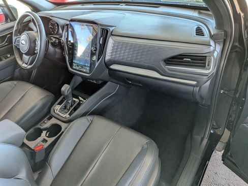 Used 2025 Subaru Forester Limited image 32