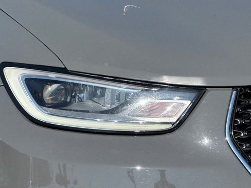 Used 2022 Chrysler Pacifica Touring-L image 42